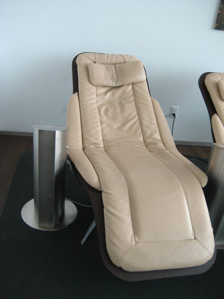 Push Present - Massage Chair